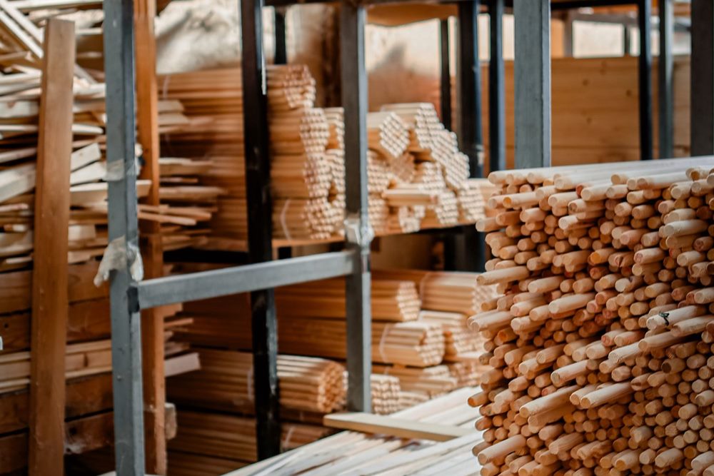 Packing flat-pack furniture